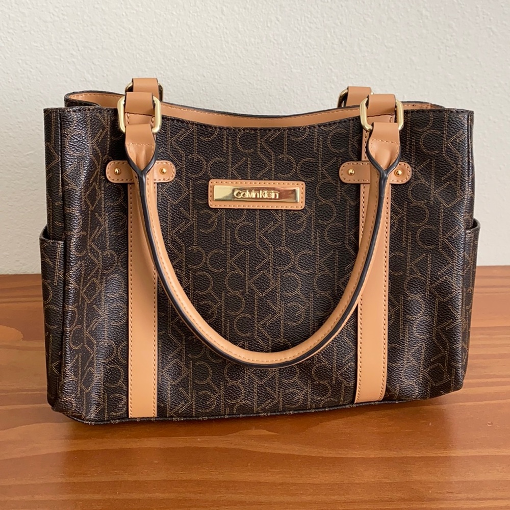 Calvin Klein Shoulder Bag